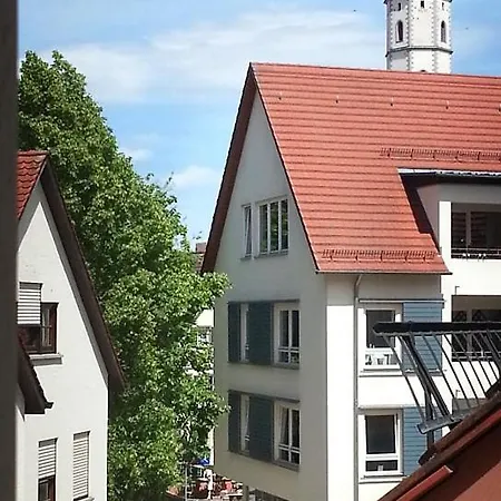 Ein Ganzes Haus Fuer Sich Allein In Biberach *